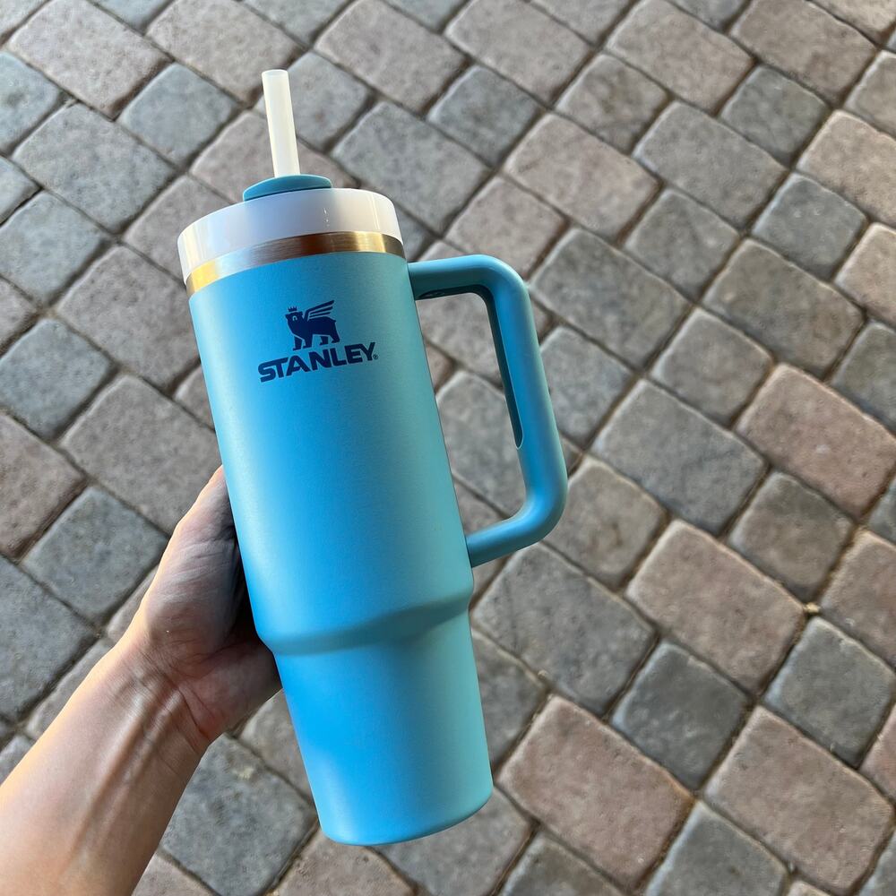 Stanley Quencher Tumbler 2.0 30oz - Pool